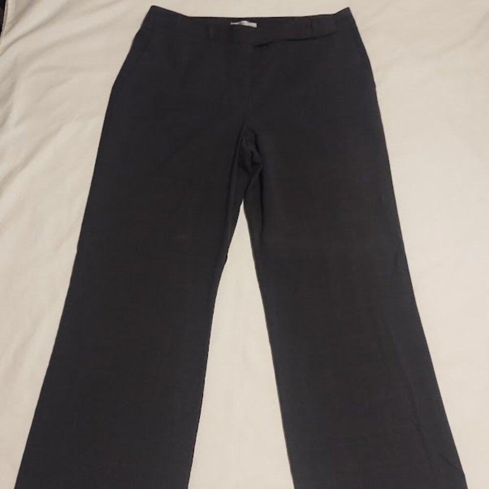 Van Heusen women pants size 12s Stretch gray blue plaid Slacks Pants 32x28